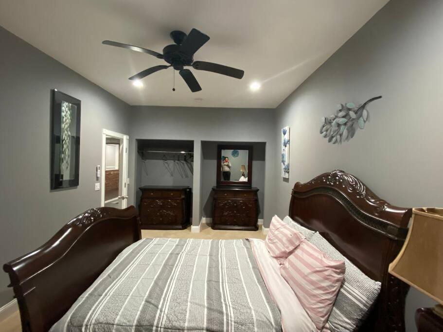 Entire 2 Bed Apartment Allentown