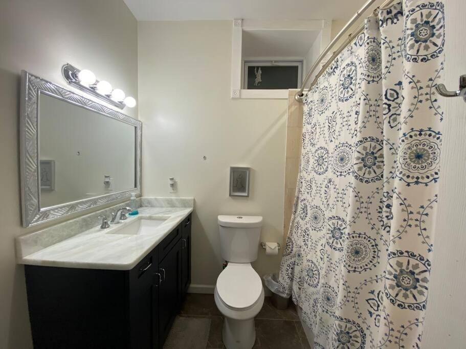 Entire 2 Bed Apartment